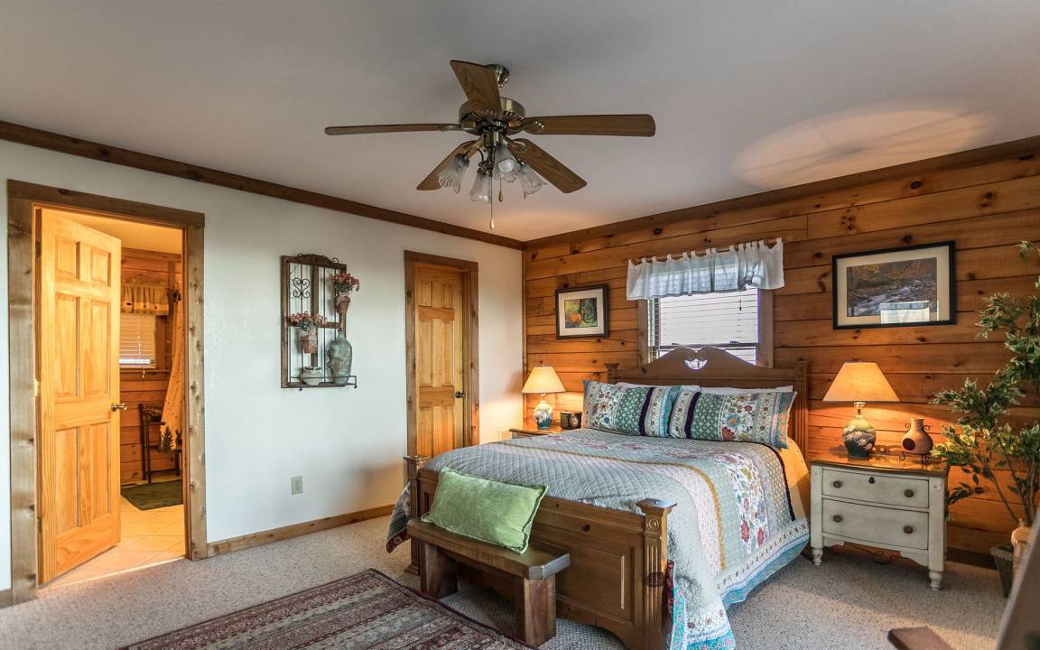 Photo of Bedroom in Seven Devils