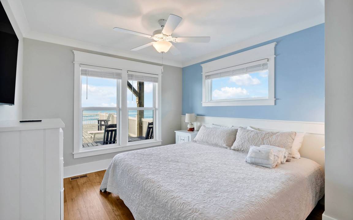 Photo of Bedroom in Oak Island
