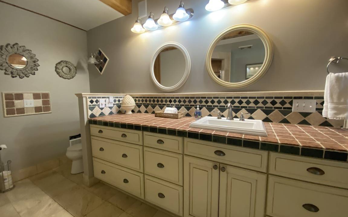 Photo of Bathroom in Fairview