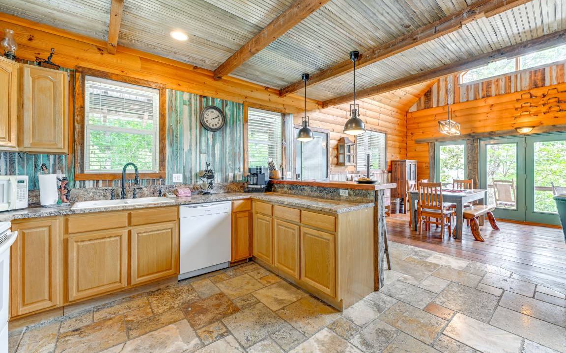 Photo of Kitchen in Bryson City