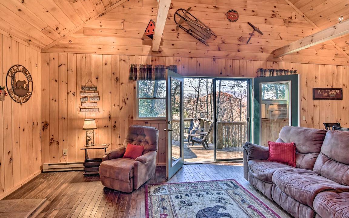 Photo of Livingroom in Whittier