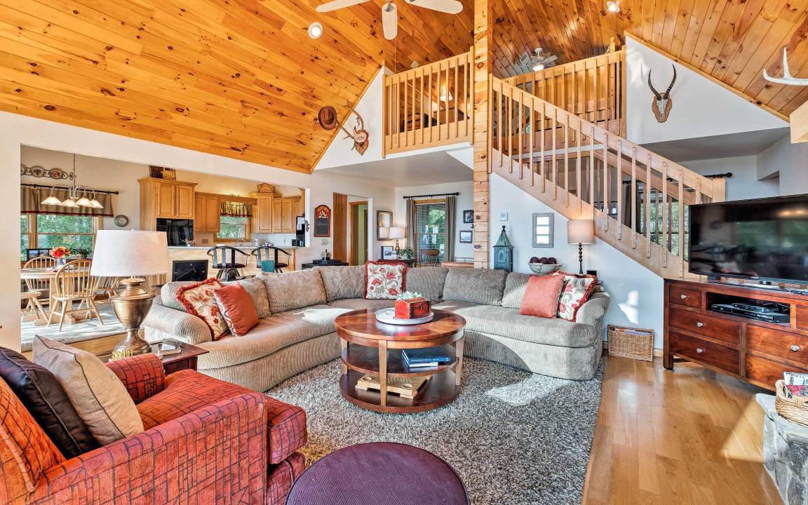 Photo of Livingroom in Bryson City