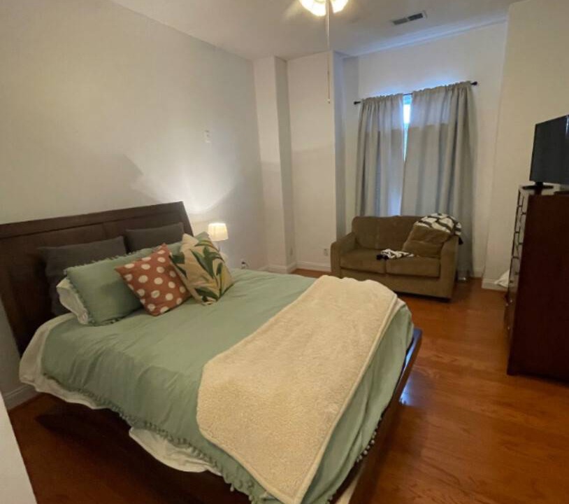 Photo of Bedroom in First Ward