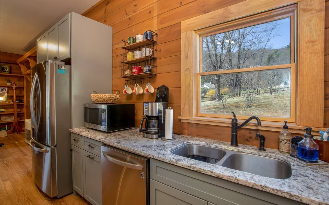 Photo of Kitchen in Apple Ridge