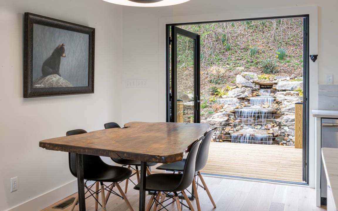 Photo of Livingroom in Mills River