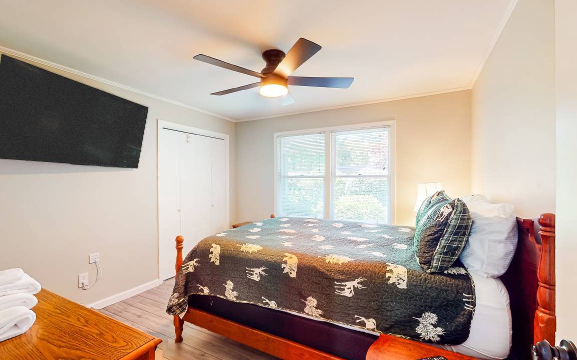 Photo of Bedroom in Pineola