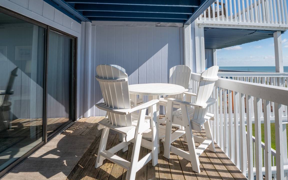 Photo of Patio Balcony in Wilmington Beach