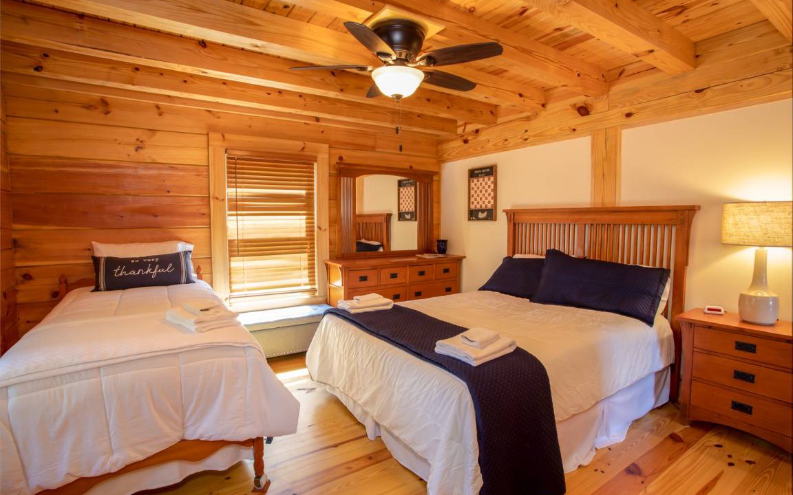 Photo of Bedroom in Lenoir
