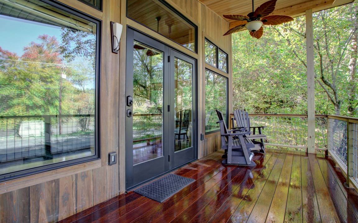 Photo of Patio Balcony in Marshall