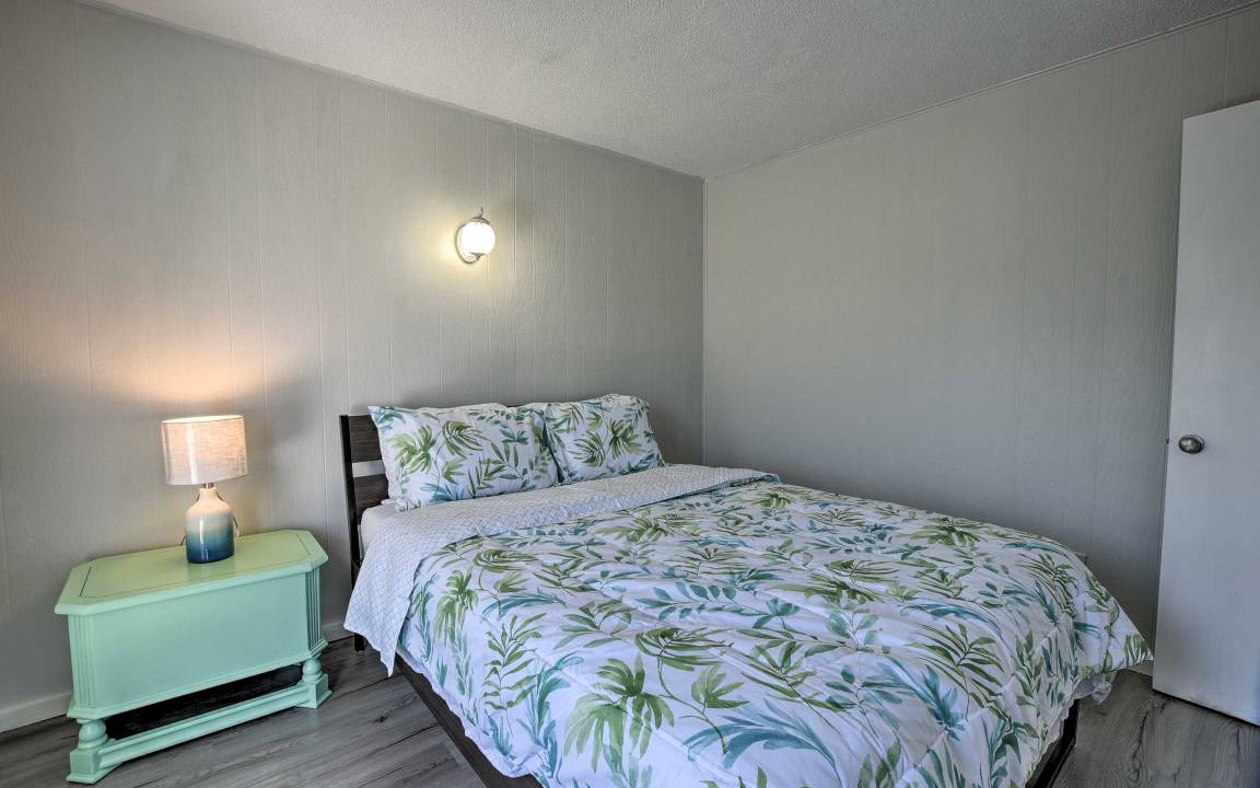 Photo of Bedroom in Oak Island