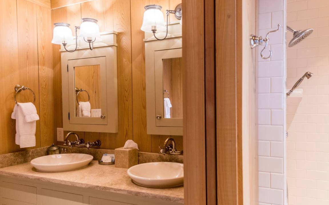 Photo of Bathroom in Oriental
