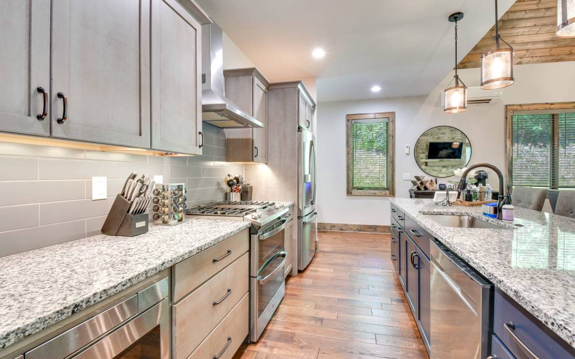 Photo of Kitchen in Glenville