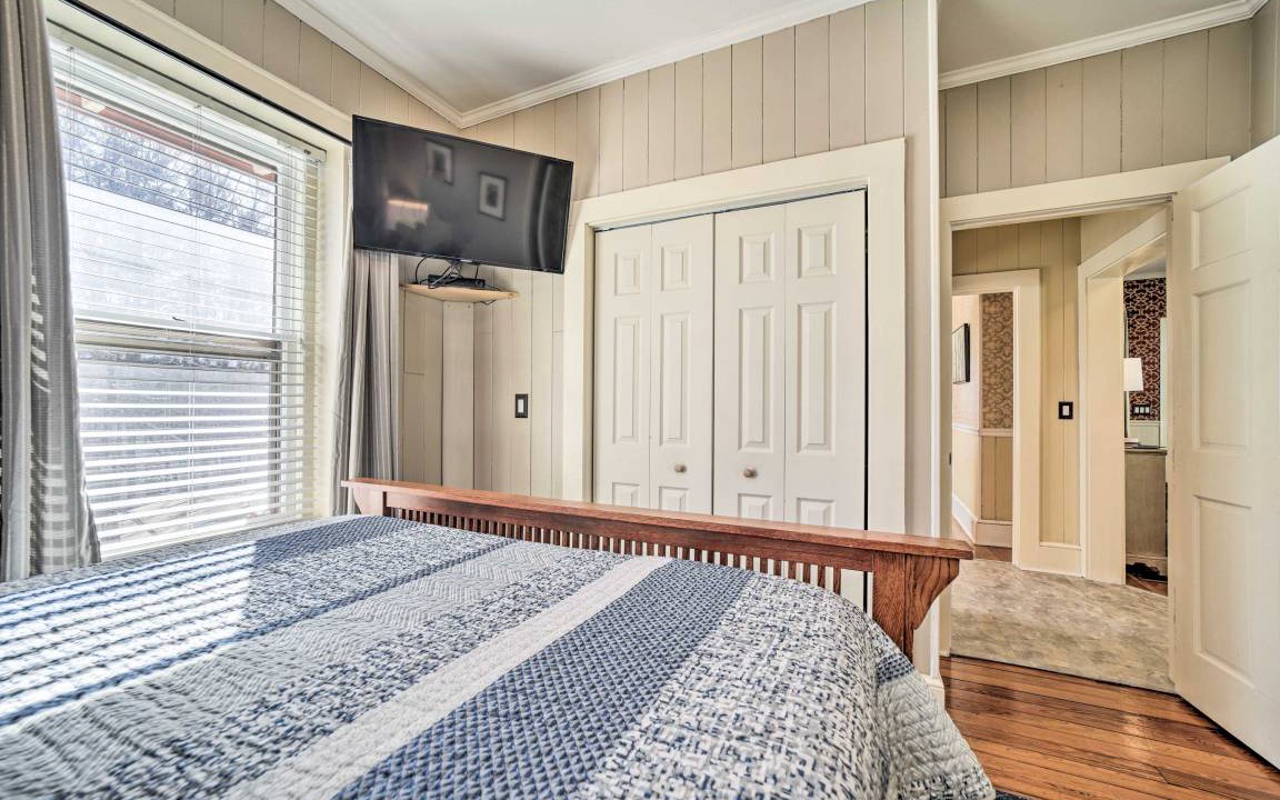Photo of Bedroom in Waynesville