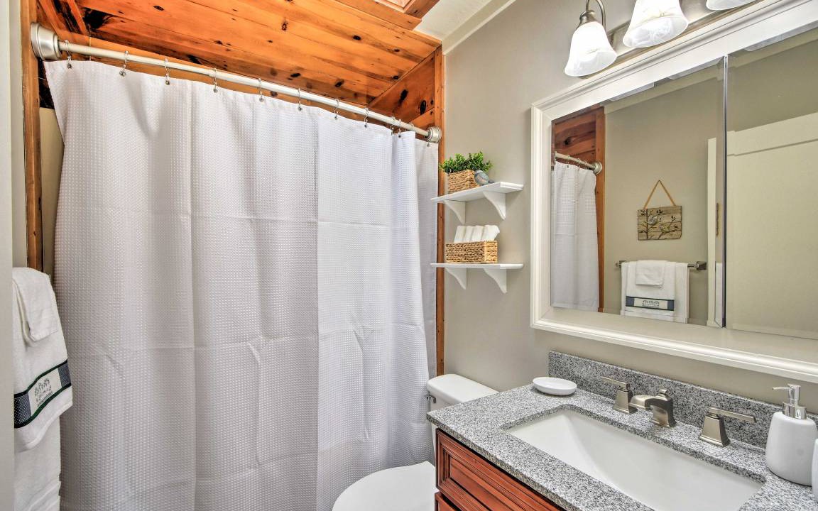 Photo of Bathroom in Murphy