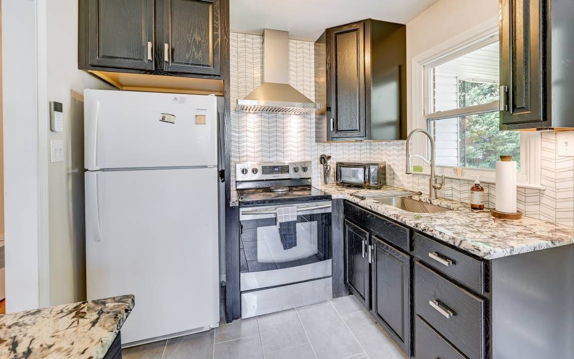 Photo of Kitchen in Old Irving Park