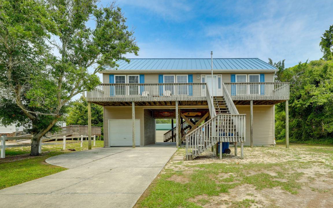 Photo of Buildings in Emerald Isle