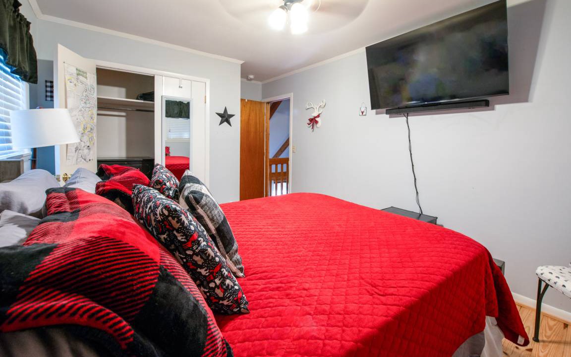 Photo of Bedroom in Almond