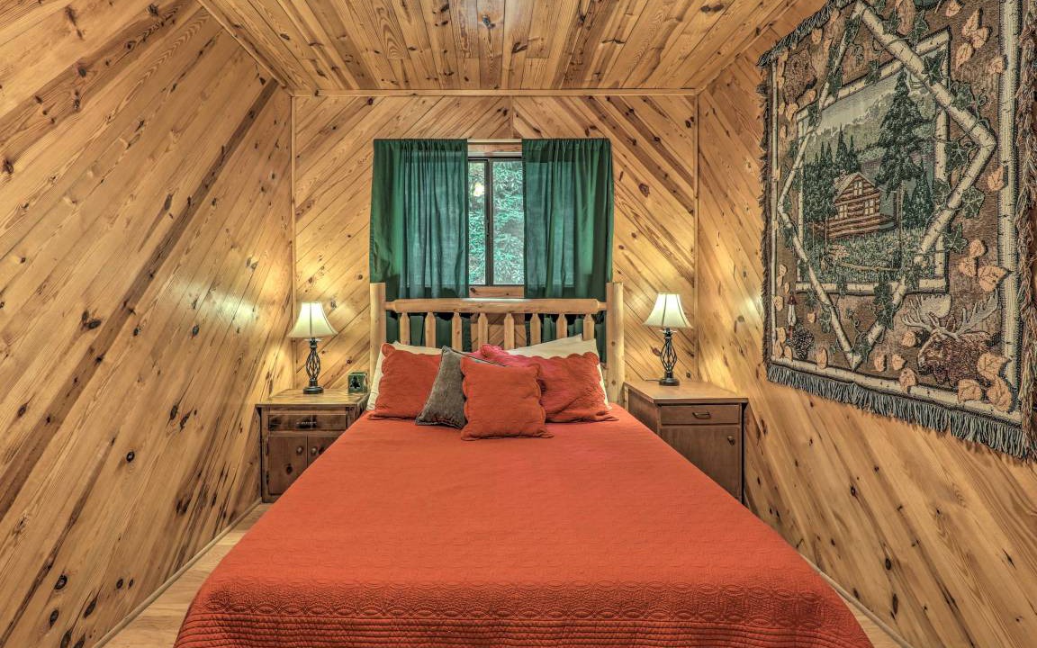 Photo of Bedroom in Maggie Valley