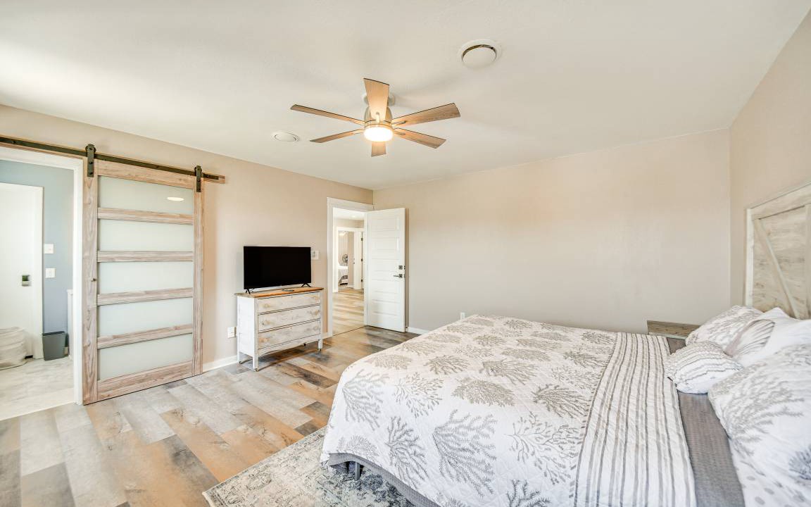 Photo of Bedroom in Sea Scape