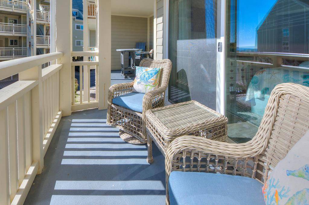 Photo of Patio Balcony in Caswell Beach