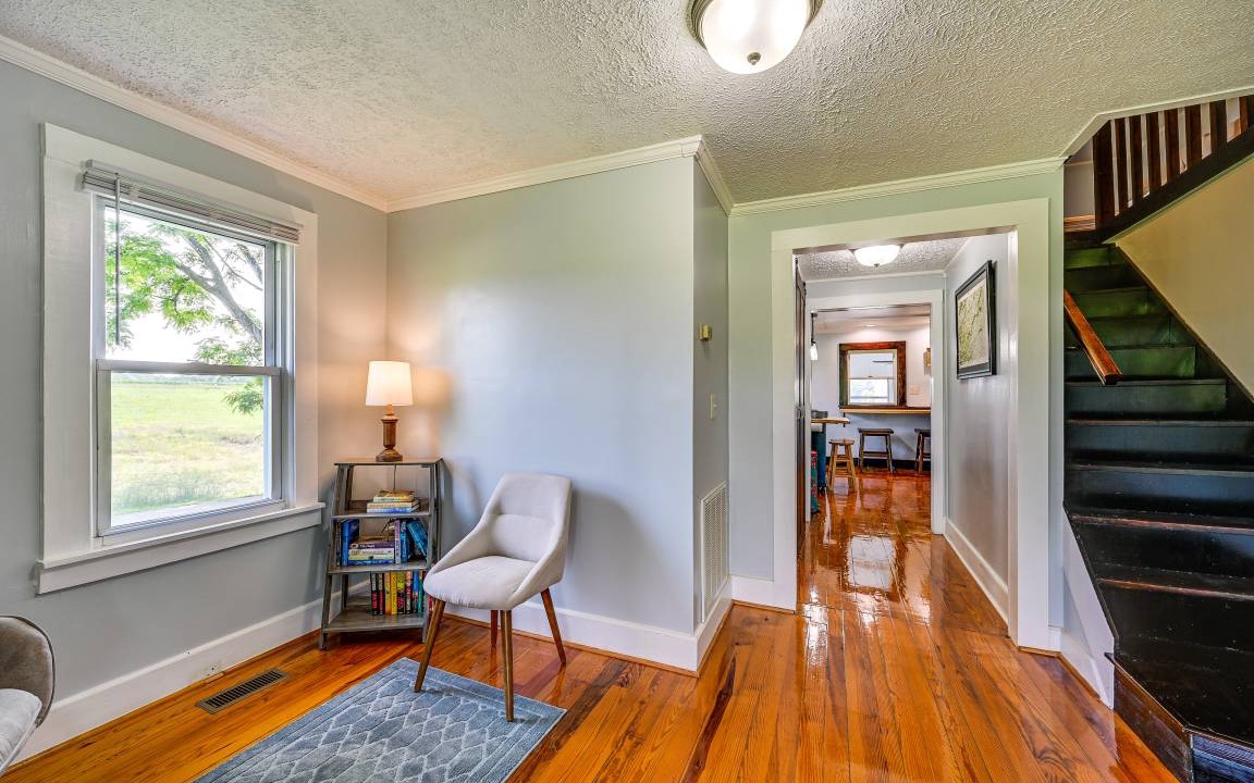Photo of Livingroom in Elkin