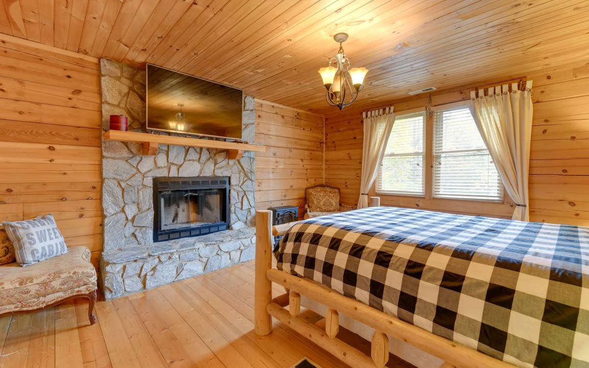 Photo of Bedroom in Waynesville