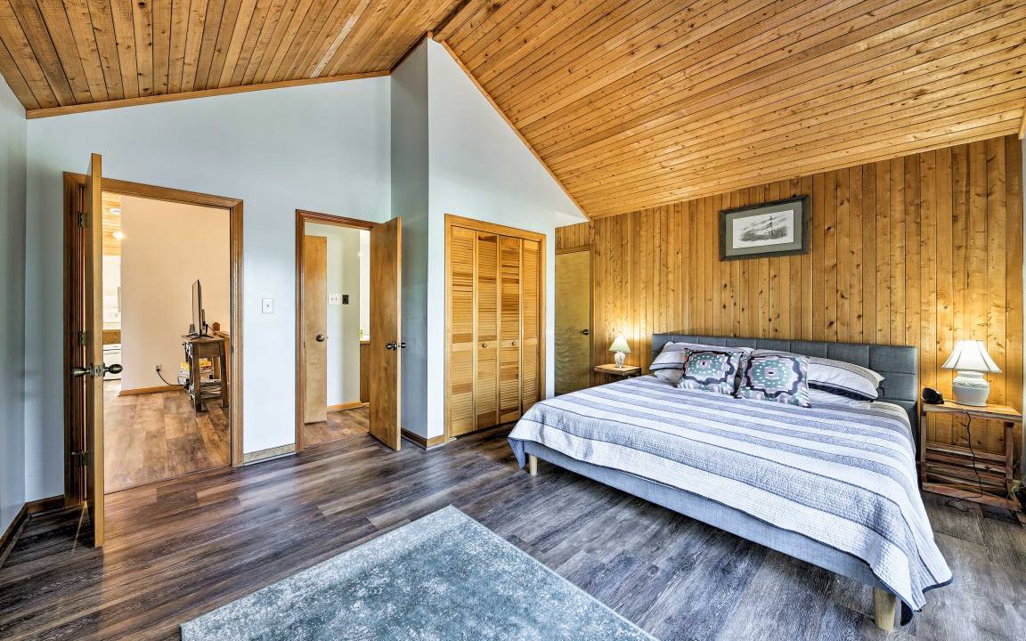 Photo of Bedroom in Southern Shores