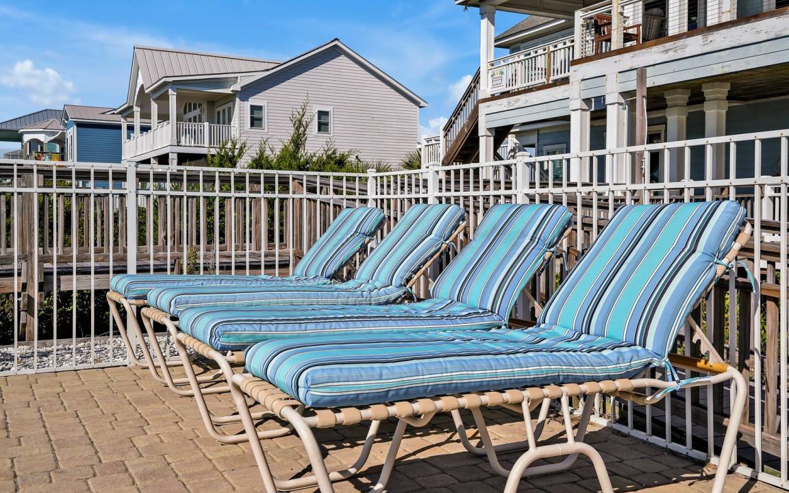 Photo of Patio Balcony in Caswell Beach
