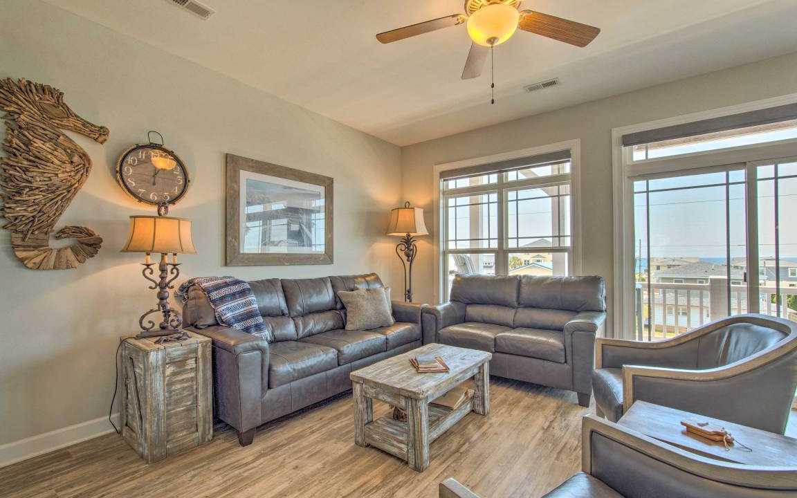 Photo of Livingroom in Surf City
