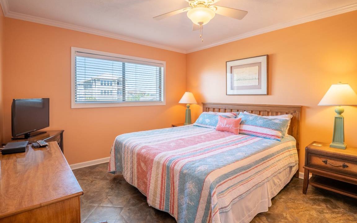 Photo of Bedroom in Wilmington Beach