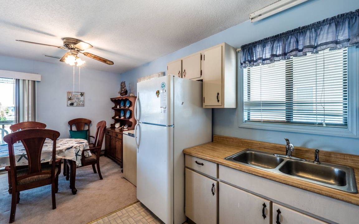 Photo of Kitchen in Topsail Beach