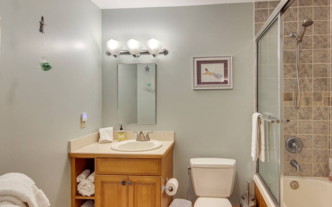 Photo of Bathroom in Black Mountain