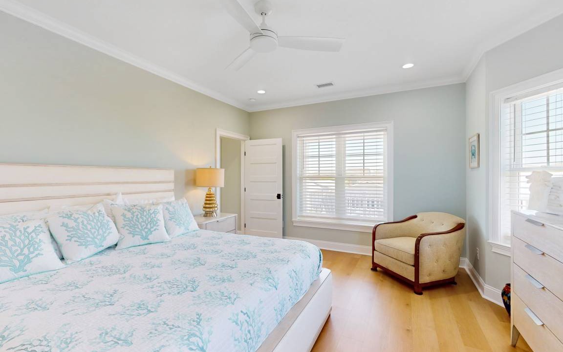 Photo of Bedroom in Sunset Beach