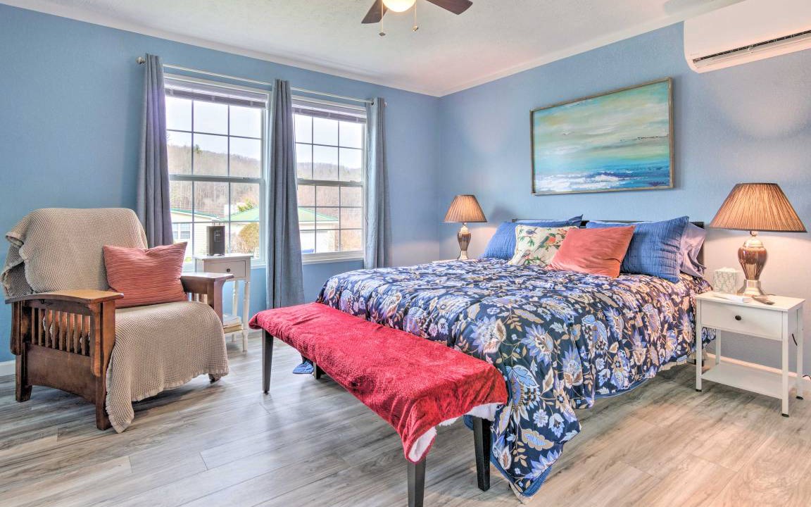 Photo of Bedroom in Tuxedo