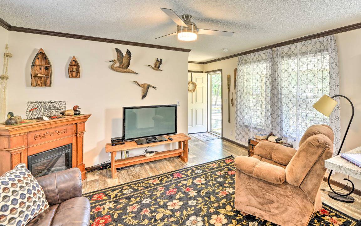 Photo of Livingroom in Harkers Island