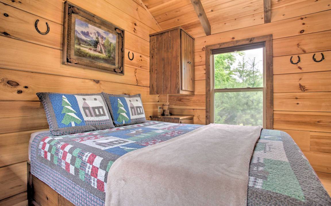 Photo of Bedroom in Mill Spring