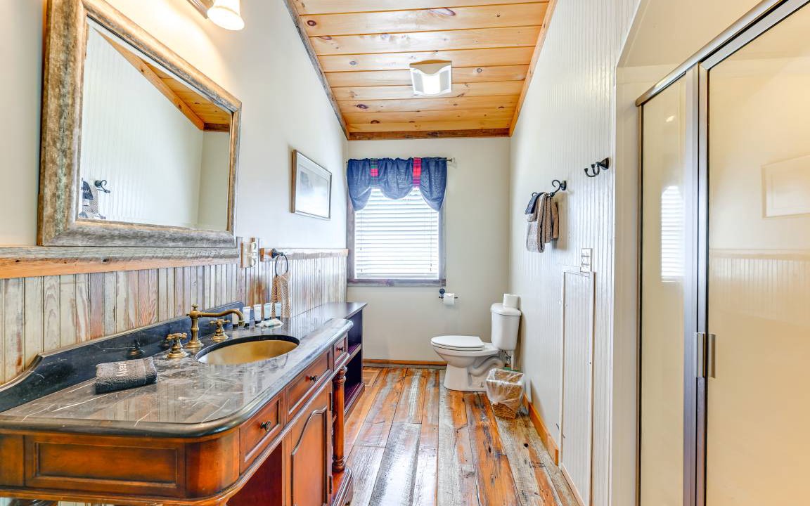 Photo of Bathroom in Bryson City