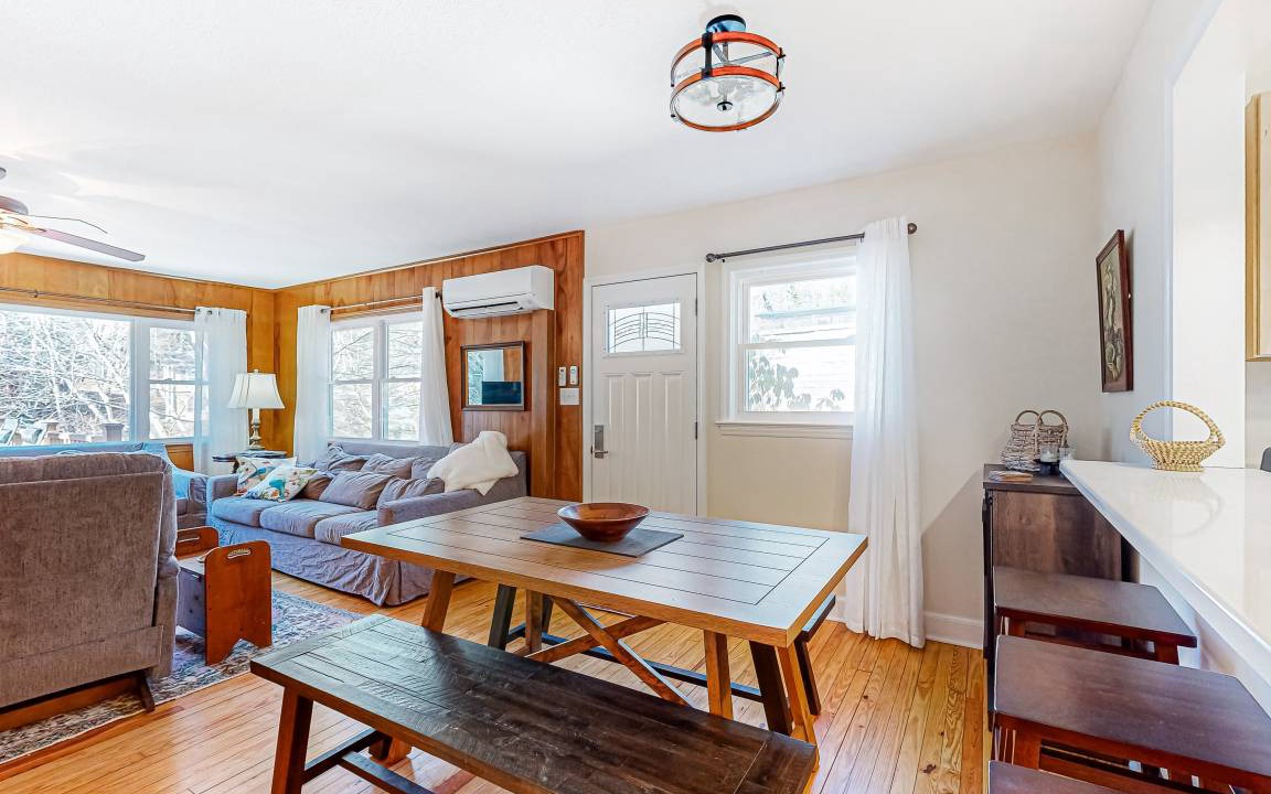 Photo of Livingroom in Lake Junaluska
