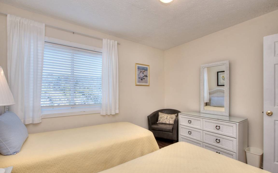 Photo of Bedroom in Caswell Beach