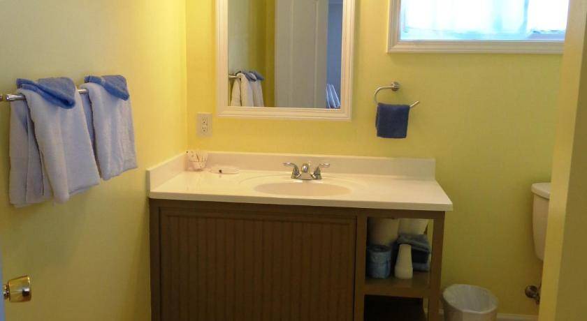 Photo of Bathroom in Maggie Valley
