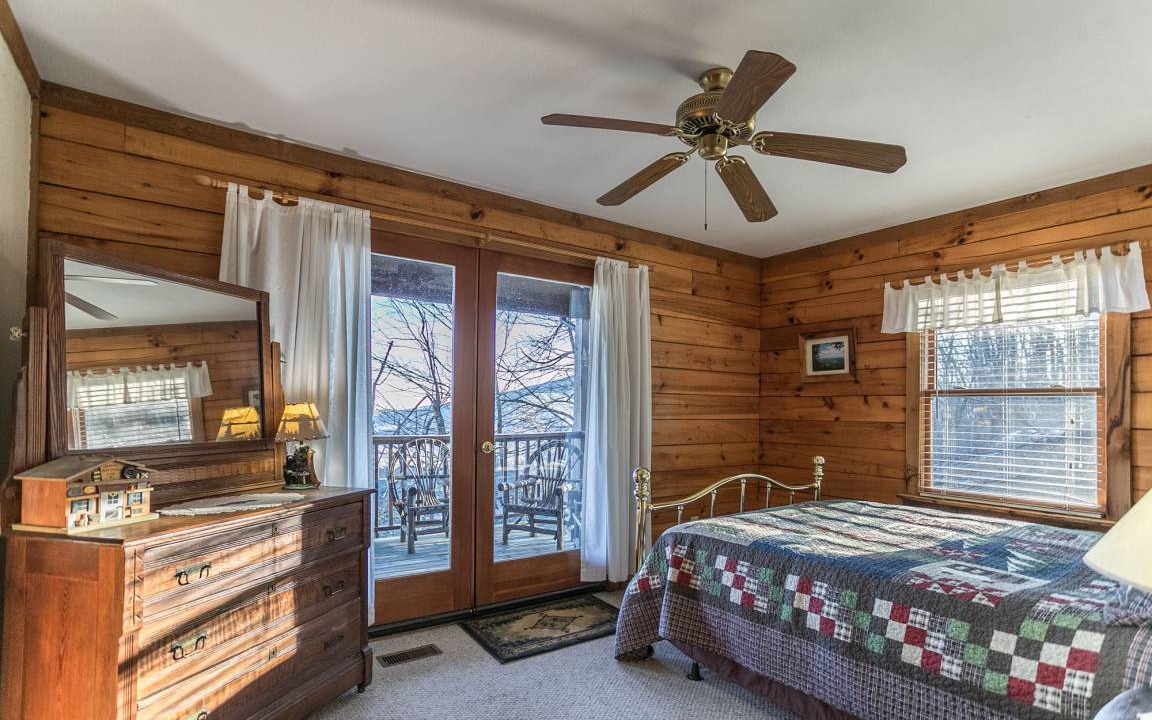 Photo of Bedroom in Seven Devils