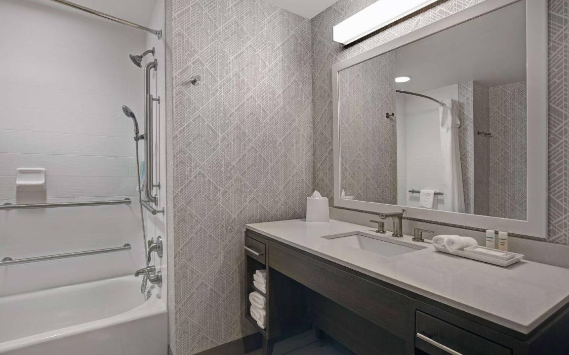 Photo of Bathroom in Arden