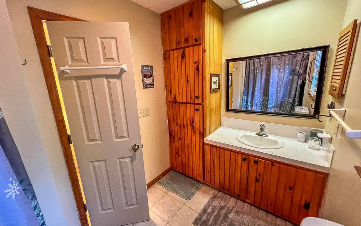 Photo of Bathroom in Todd