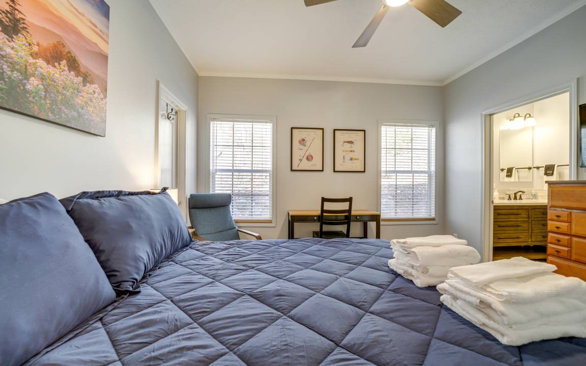 Photo of Bedroom in Cullowhee