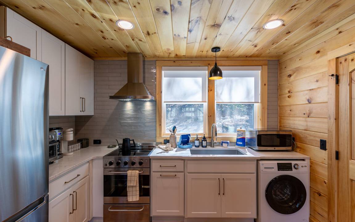 Photo of Kitchen in West Jefferson