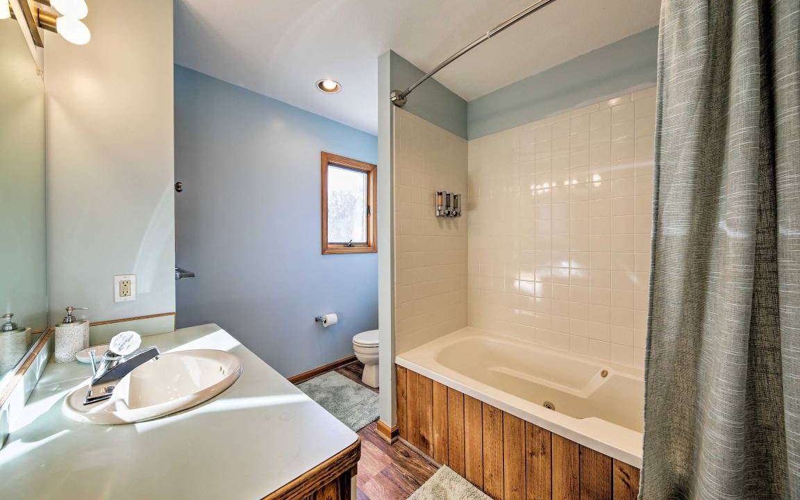 Photo of Bathroom in Southern Shores