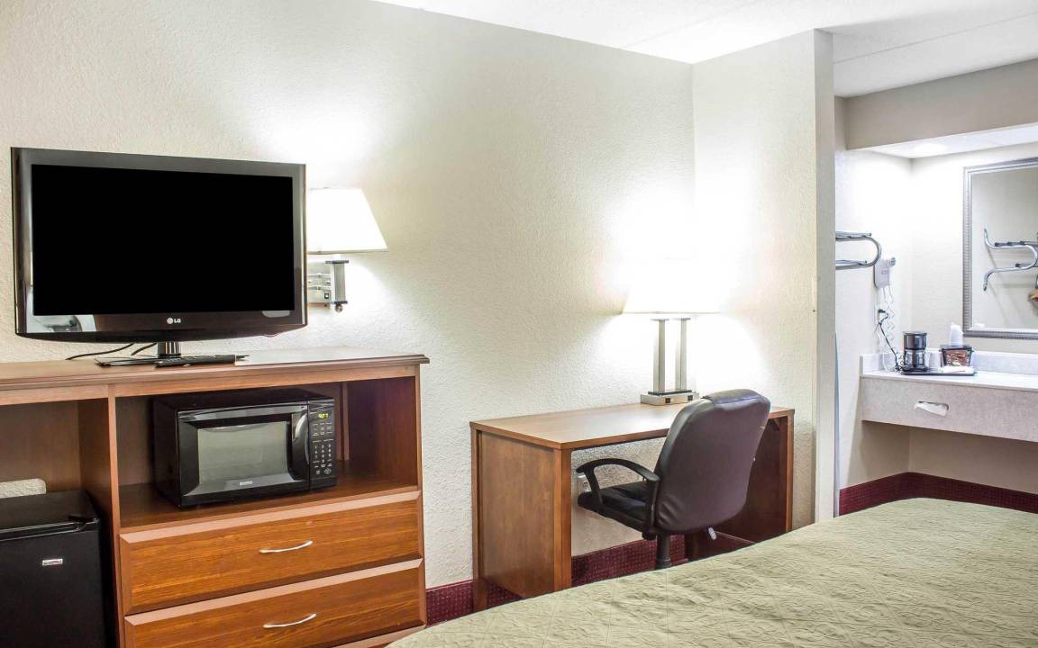 Photo of Bedroom in Selma