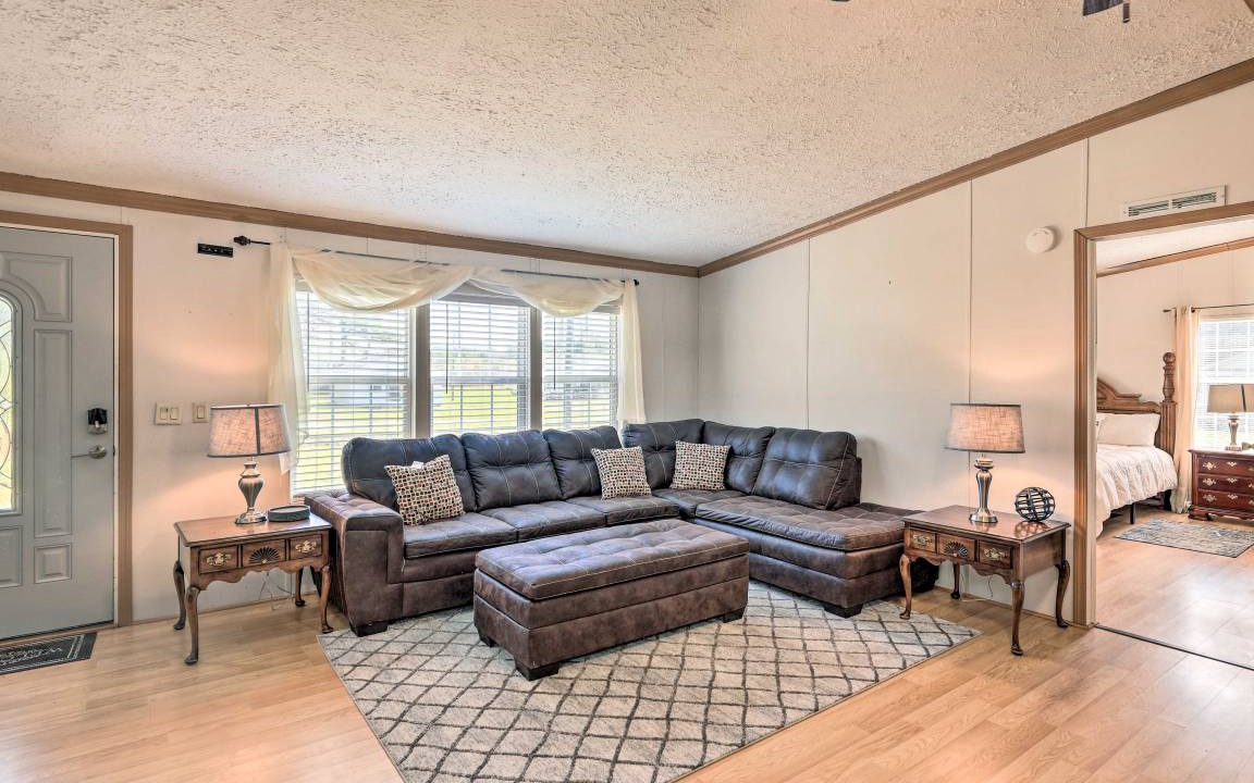 Photo of Livingroom in Minnesott Beach