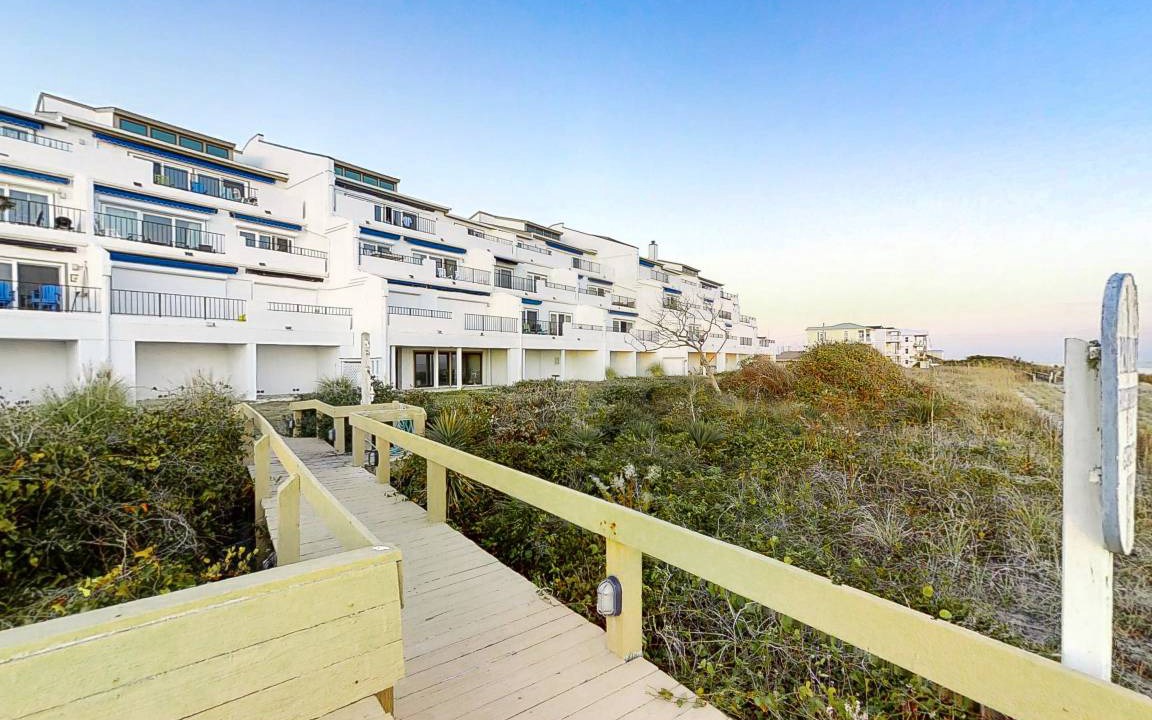 Photo of Others in Pine Knoll Shores