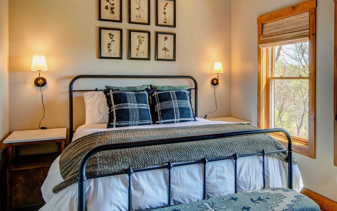 Photo of Bedroom in Blowing Rock